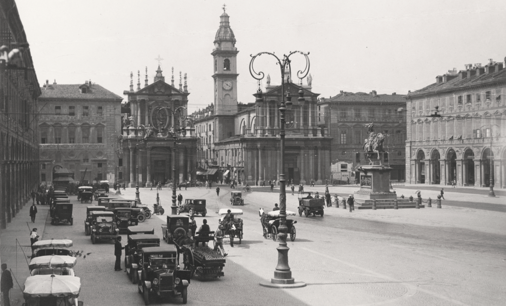 Piazza SanCarlo 1903